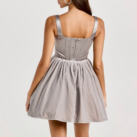 ๐บ๐HP๐๐บ NWT Staud Landscape Mini Dress Silver - Picture 6 of 16